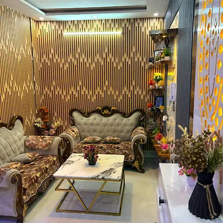 Luxury 2 Bhk Apartment In New Delhi